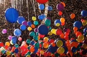 Noon Year's Eve Balloon Drop at the Ridgefield Library